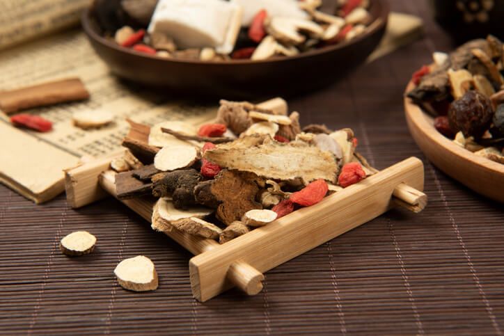 斑禿或鬼剃頭治療方法：中醫篇