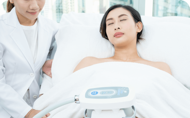 进行冷冻溶脂疗程